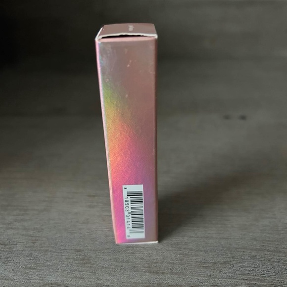 Jouer Long Wearing Lip Topper in Molten Gold - Picture 4 of 7